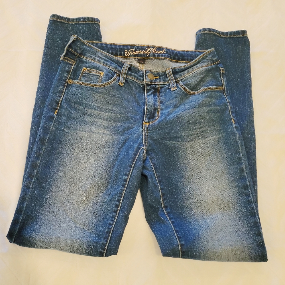 Like New Universal Thread Skinny Jeans Stretch medium wash